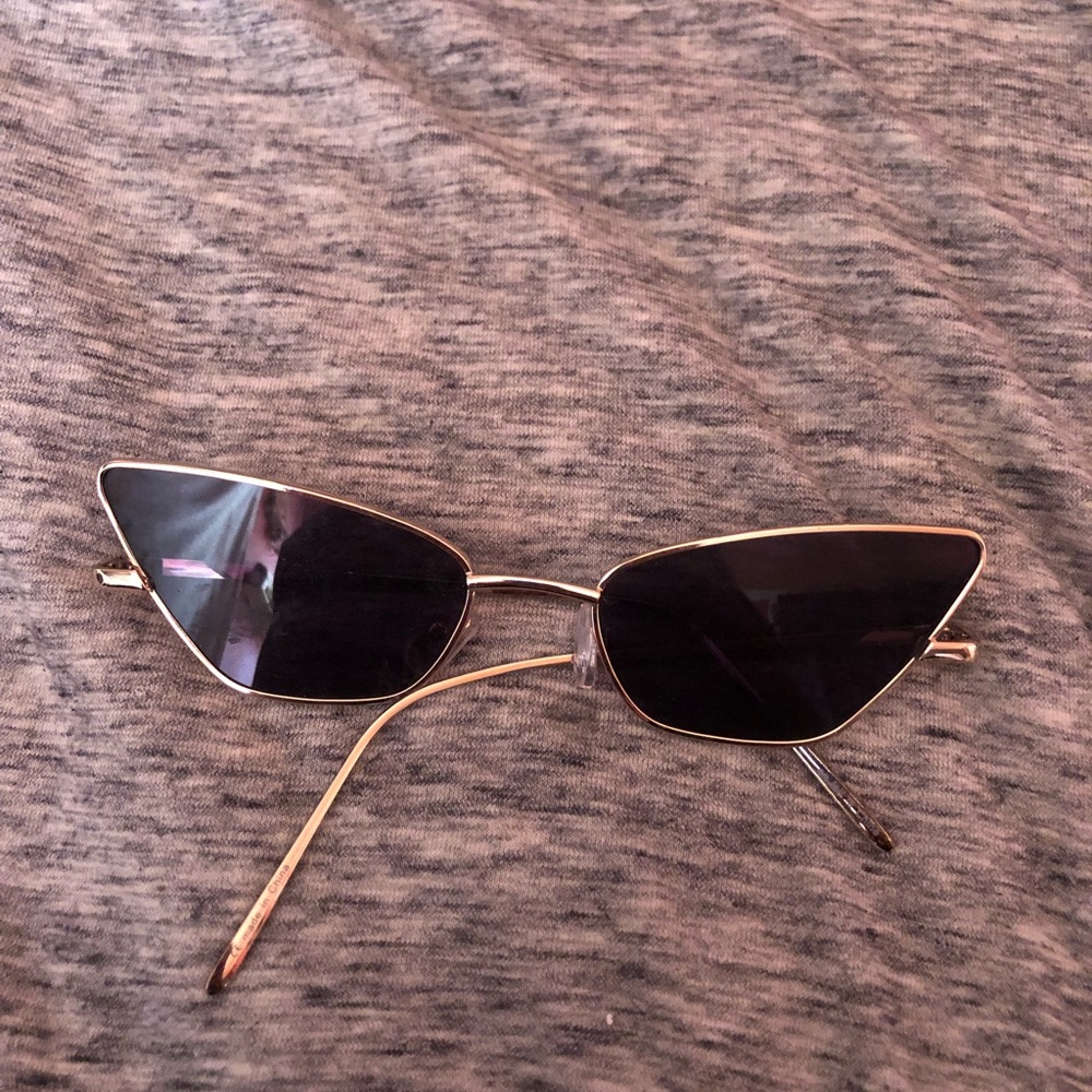 Urban outfitters glasses